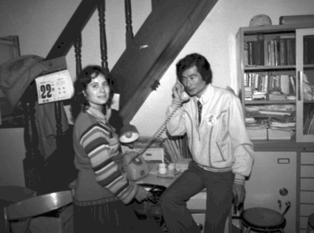 艾琳達女士,施明德的太太與黨外助選團英文秘書。