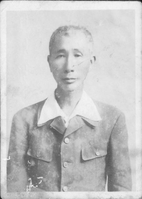 父親施閣嘴 1884-1953