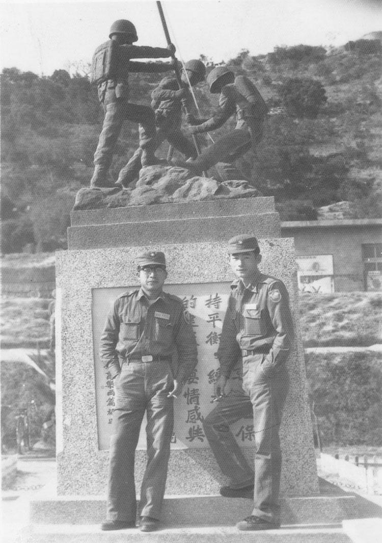 1962 砲兵少尉觀測官施明德在小金門